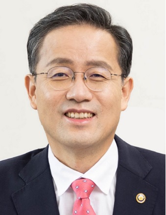 이형일 사진